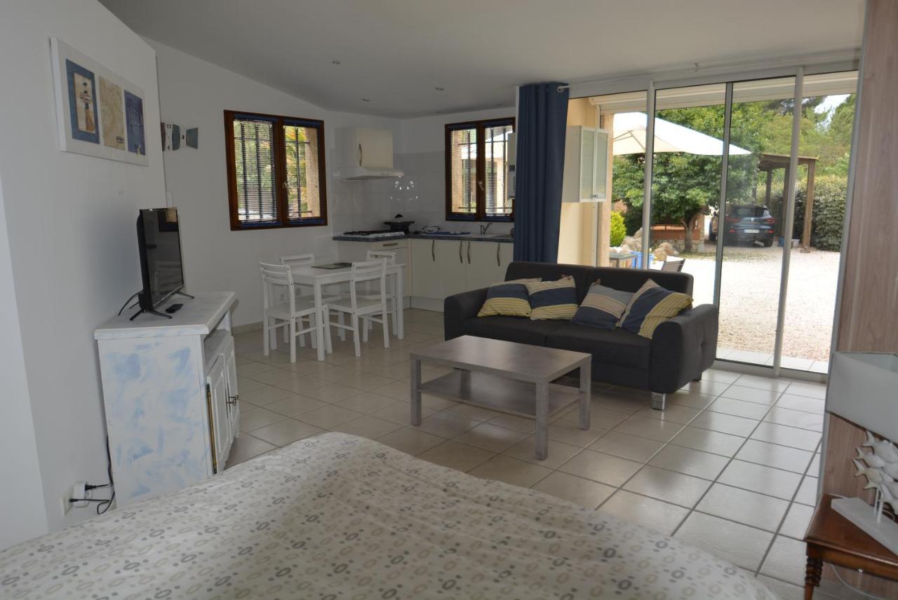 Studio Au Coeur D'un Jardin Reposant Holiday home Saint-Thibery